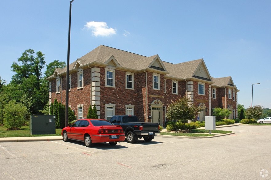 More Photos Of 10300 Brookridge Village Blvd, Louisville Medical For Lease