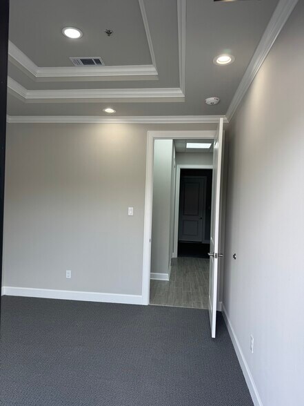 More Photos Of 26717 Westheimer Pky, Katy Unknown For Lease