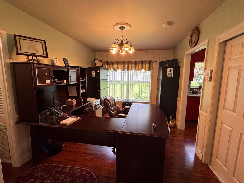More Photos Of 6521 Main St, New Port Richey Office For Sale