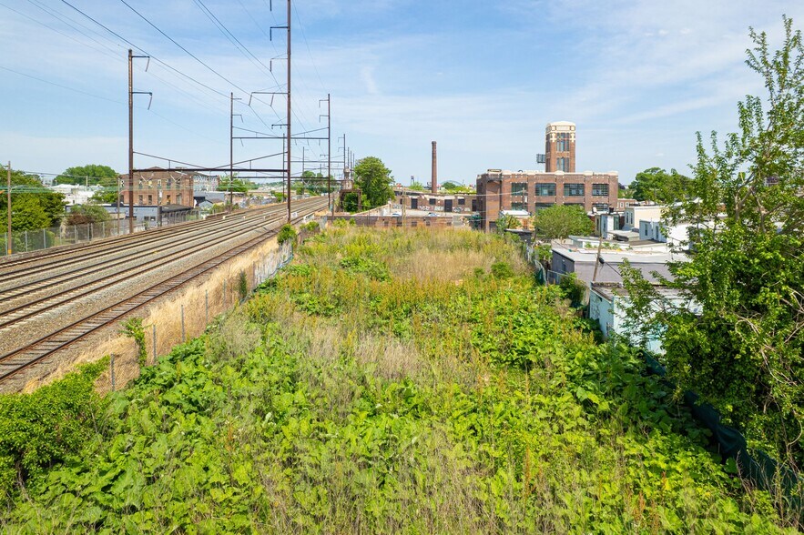 More Photos Of 2201-2203 Orthodox St, Philadelphia Land For Lease