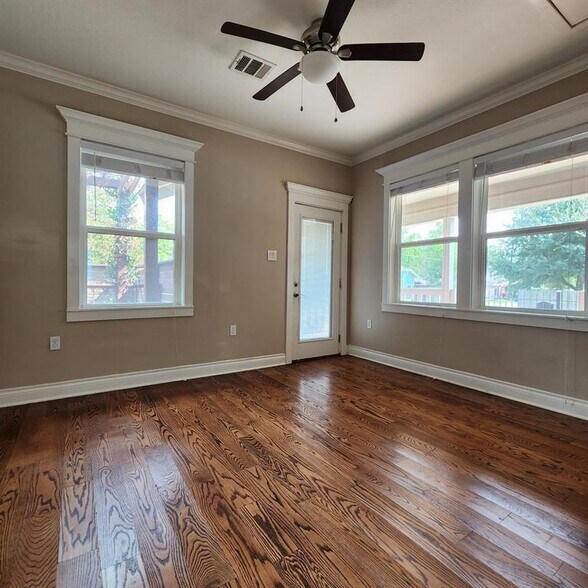 More Photos Of ,  Unknown For Sale