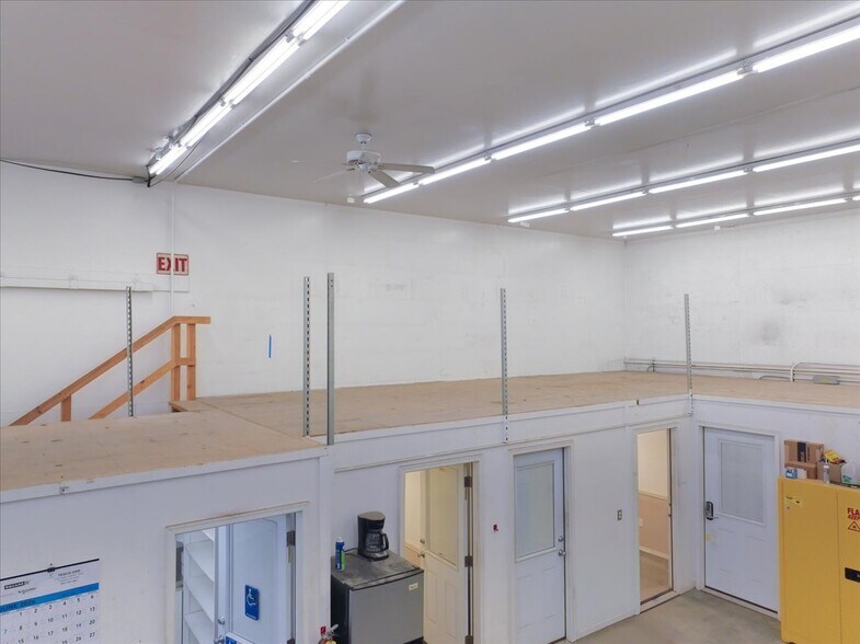 More Photos Of 980 Deere St, Fairbanks Warehouse For Sale