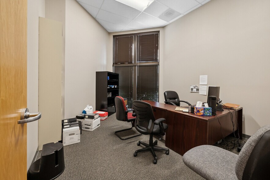 More Photos Of 550 Price Ave, Redwood City Office For Sale