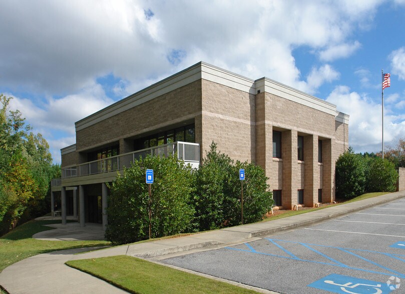 More Photos Of 1100 Old Ellis Rd, Roswell Loft Creative Space For Lease