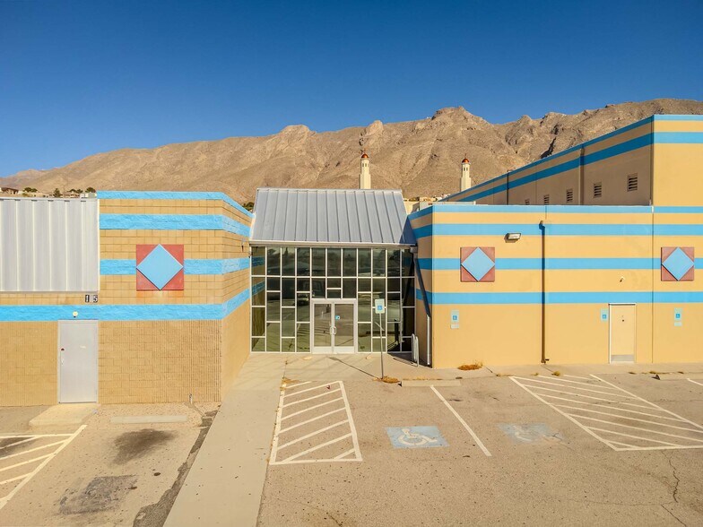 More Photos Of 145 Paragon Ln, El Paso General Retail For Sale