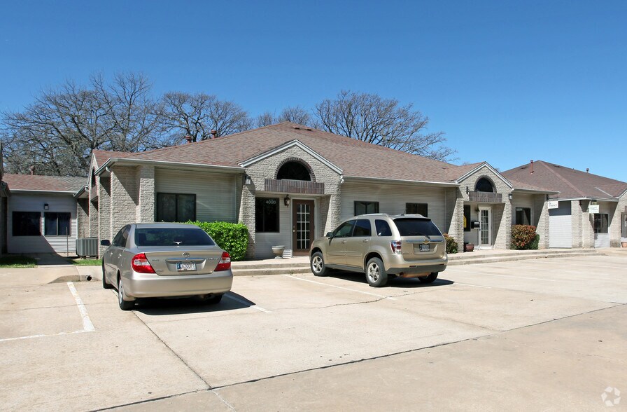 More Photos Of 501 E 15th St, Edmond Office For Lease
