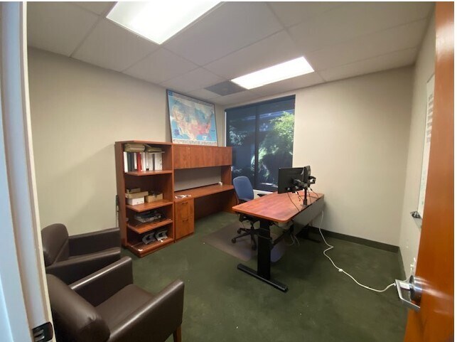 More Photos Of 609-611 N Akers St, Visalia Office For Lease