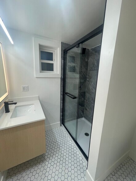 More Photos Of 19 Knoll Ln, Mill Valley Apartments For Sale