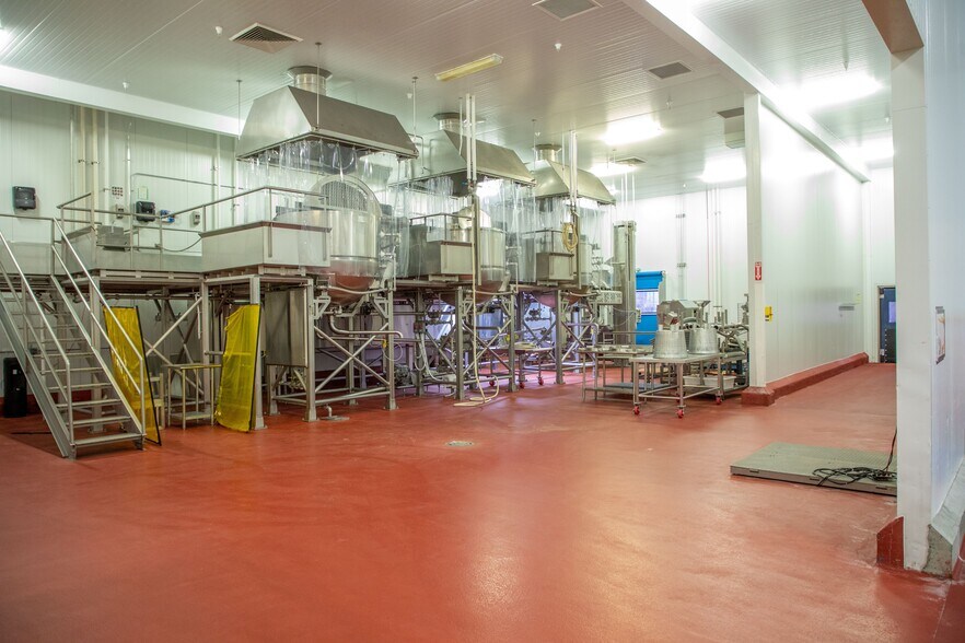 More Photos Of 1885 Las Plumas Ave, San Jose Food Processing For Sale