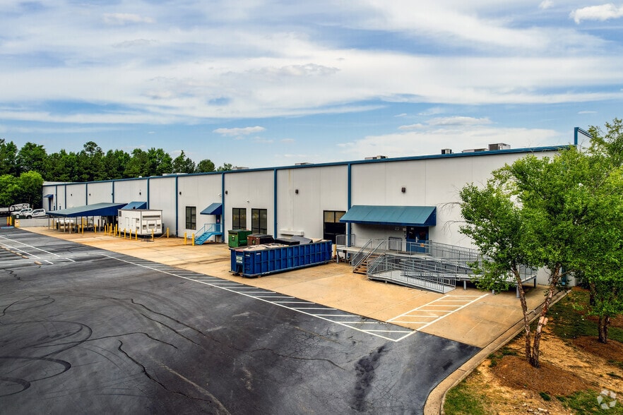 More Photos Of 2641 Sumner Blvd, Raleigh Unknown For Lease