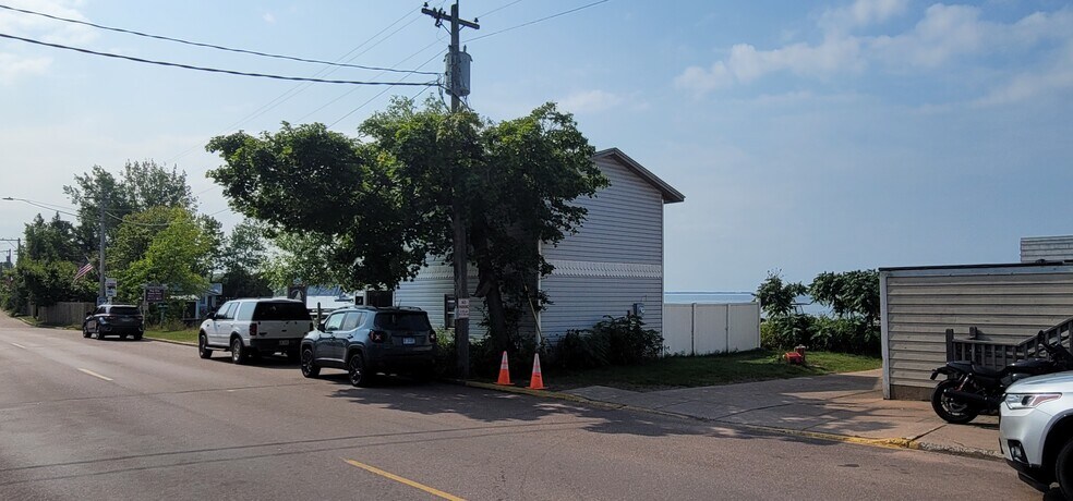 More Photos Of 809 Main Street, La Pointe Office For Sale