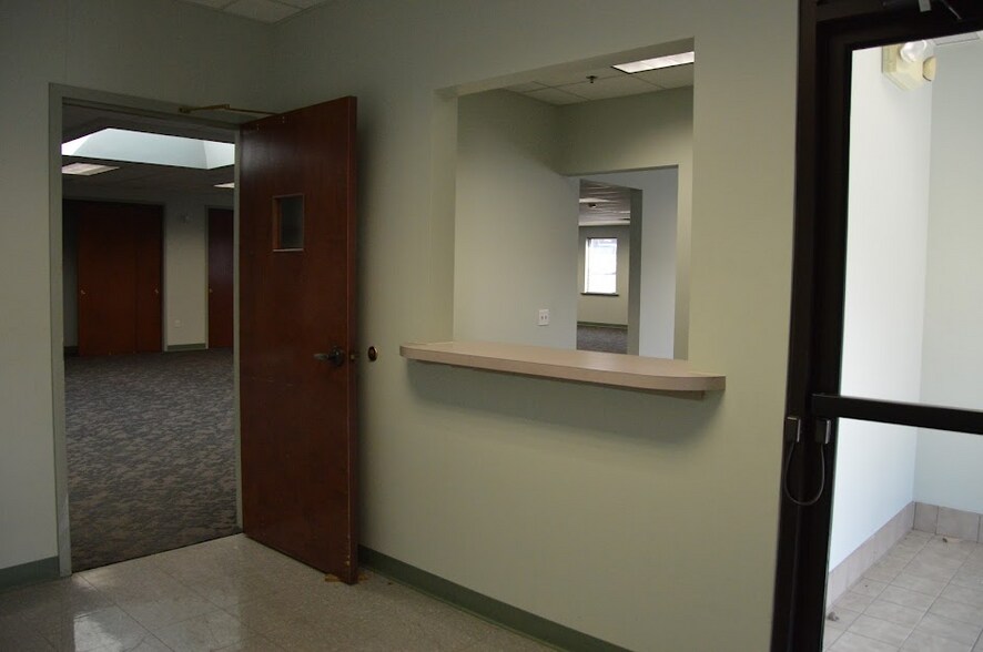 More Photos Of 1410 Laurel Blvd, Pottsville Warehouse For Lease