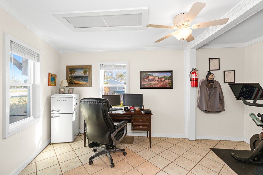 More Photos Of 2997 N Us Highway 1, Fort Pierce Light Manufacturing For Lease
