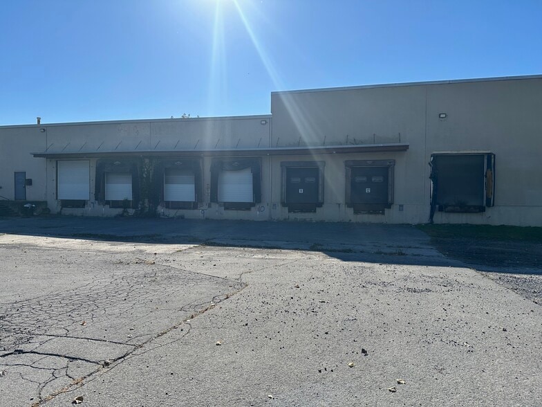 More Photos Of 5 Pruyn's Island Dr, Glens Falls Unknown For Lease