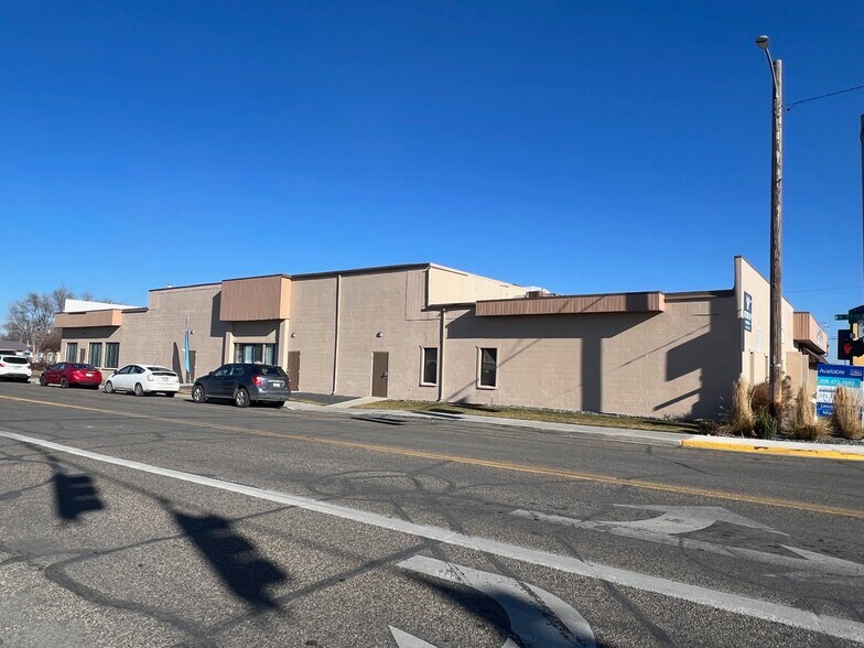 More Photos Of 49 NW 1st St, Ontario Freestanding For Sale