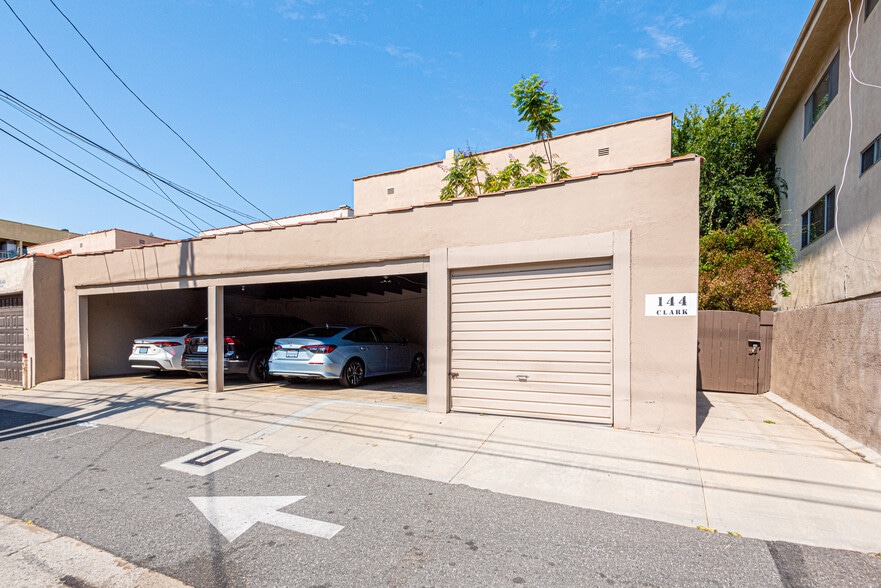 More Photos Of 144 N Clark Dr, Beverly Hills Apartments For Sale