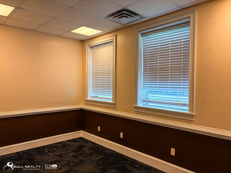 More Photos Of 5530 E Ponce De Leon Ave, Stone Mountain Distribution For Lease