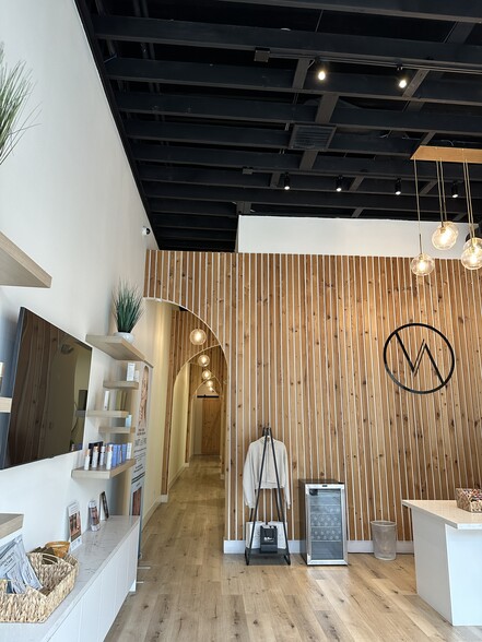 More Photos Of 7472-7474 Melrose Ave, Los Angeles Storefront For Lease