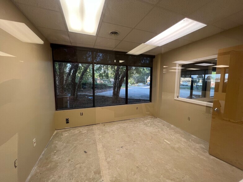 More Photos Of 510-512 NW Mock Ave, Blue Springs Medical For Lease