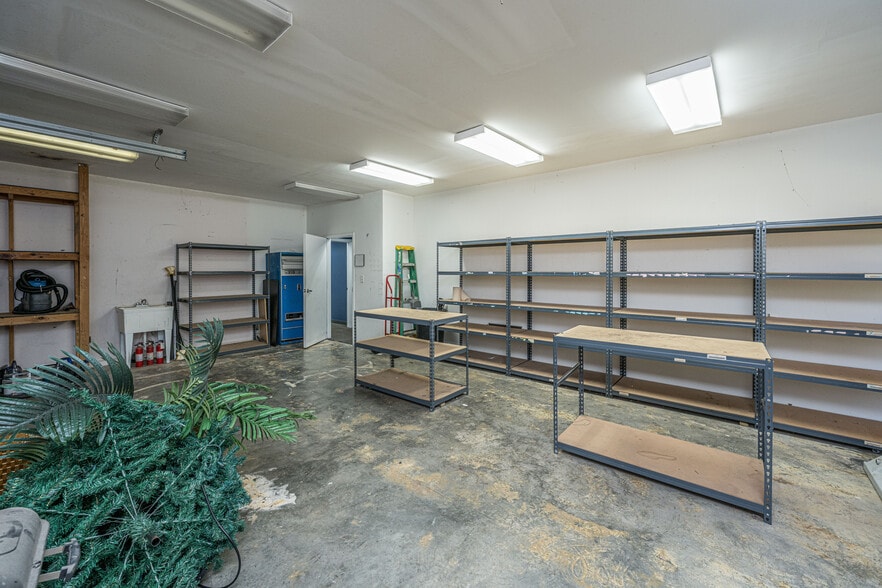 More Photos Of 105 Lamplight Cir, Summerville Flex For Sale