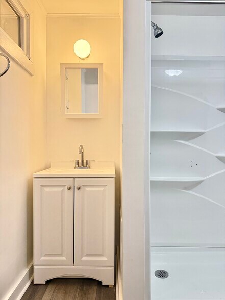 More Photos Of 2 Striebel Rd, Woodstock Apartments For Sale