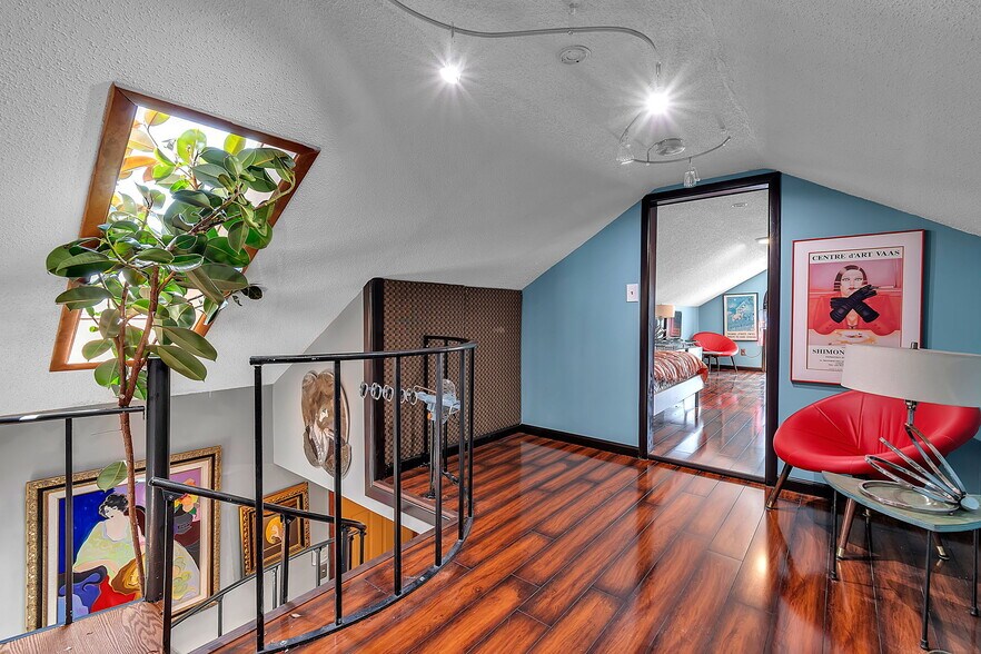 More Photos Of 2809 River Rd, Buffalo Flex For Sale