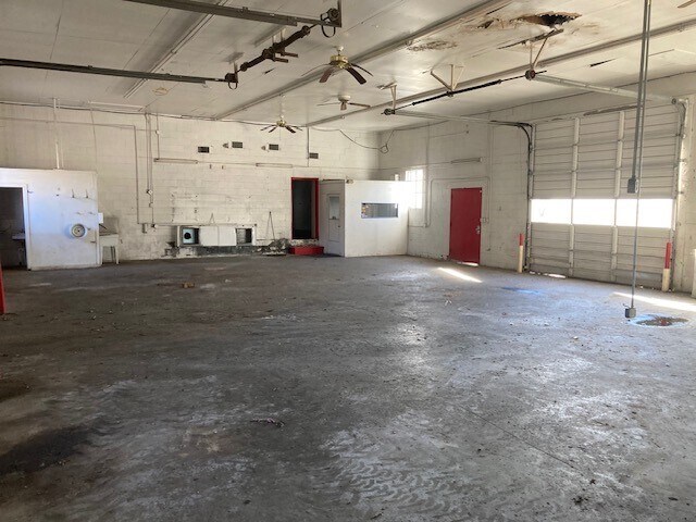 More Photos Of 25527 Tidewater Trl, Port Royal Industrial For Lease
