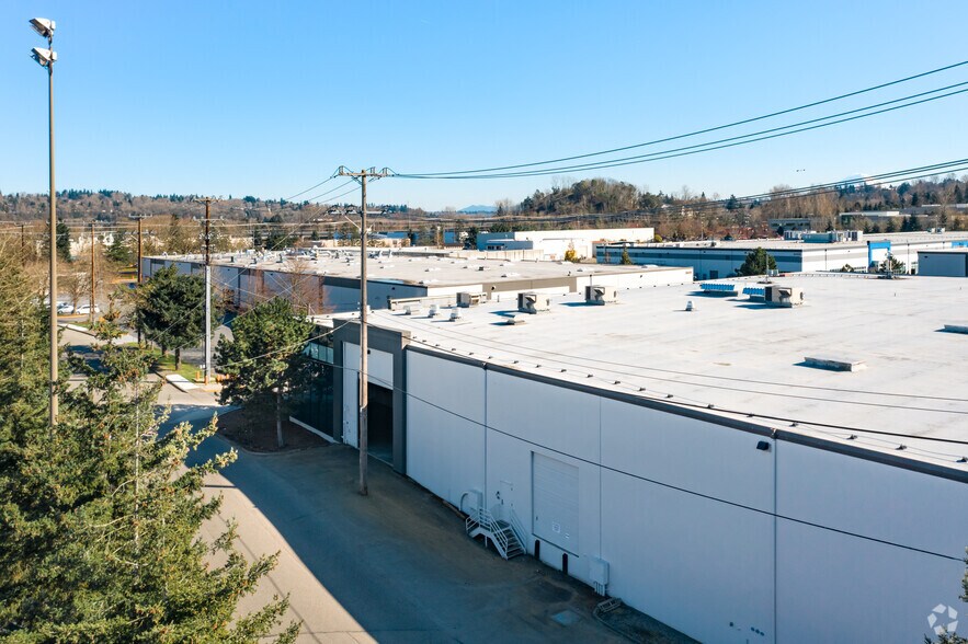 More Photos Of 12501 E Marginal Way S, Tukwila Office For Lease