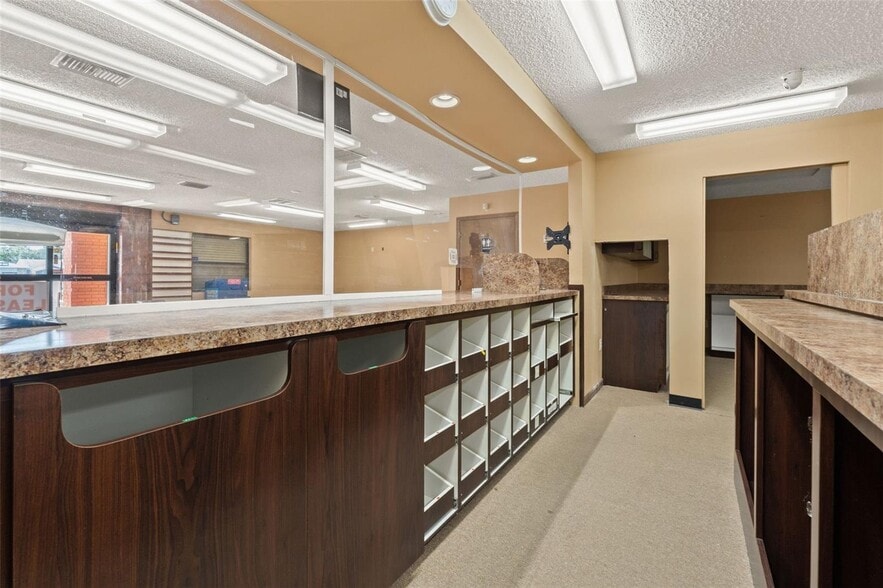More Photos Of 10507 Spring Hill Dr, Spring Hill Medical For Lease