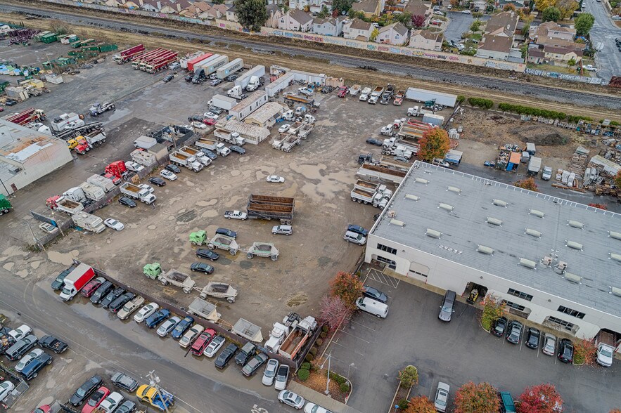 More Photos Of 29265 Pacific St, Hayward Land For Lease