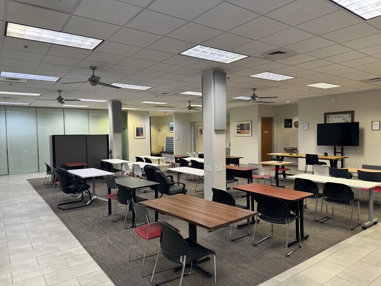 More Photos Of 11672 E Shea Blvd, Scottsdale Medical For Sale