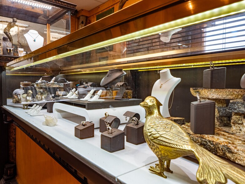 More Photos Of 26001 Main St, Conifer Freestanding For Lease