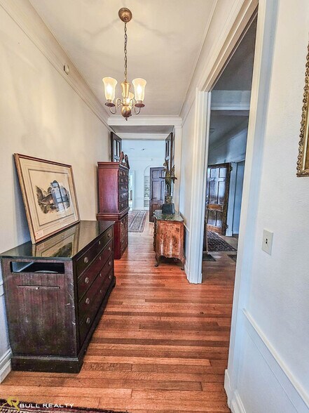 More Photos Of 51 Broad St, Ellijay Office For Lease