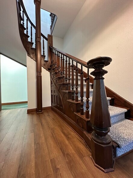 More Photos Of 901 Mason St, San Antonio Office For Lease