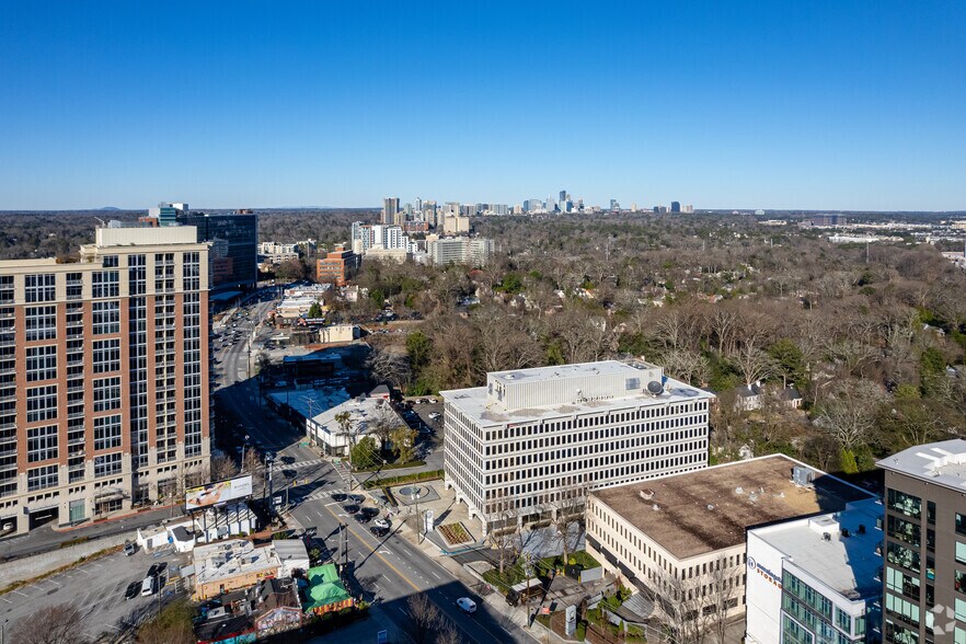 More Photos Of 1819 Peachtree Rd, Atlanta Medical For Lease