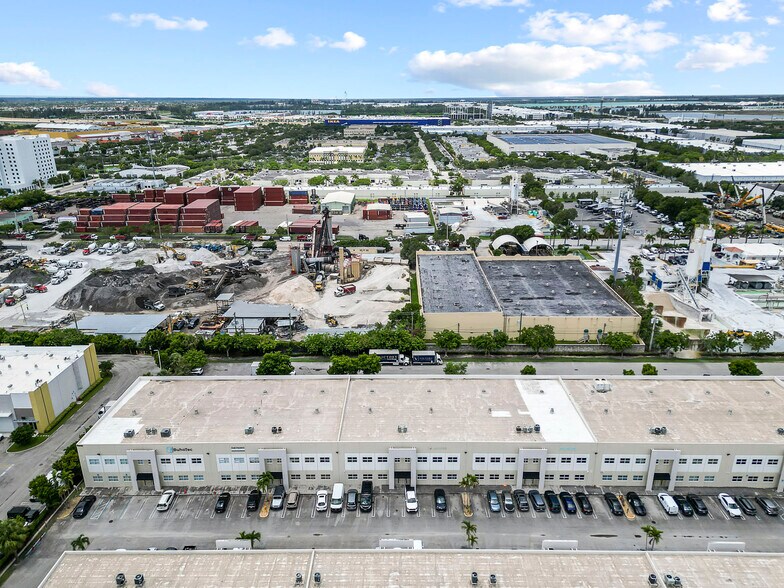 More Photos Of 10900 NW 21st St, Miami Warehouse For Sale