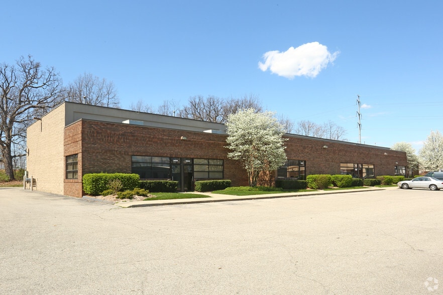 Primary Photo Of 34900-34914 Forest St, Wayne Warehouse For Lease