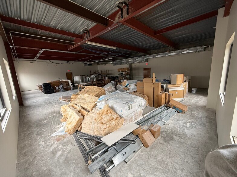 More Photos Of 37 Sandstone Cir, Jackson Medical For Lease