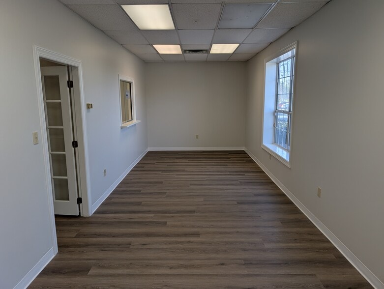 More Photos Of 1709 River St, Valdosta Office For Lease