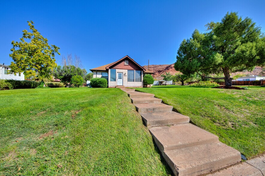 More Photos Of 195 E 200 N, Moab Specialty For Sale