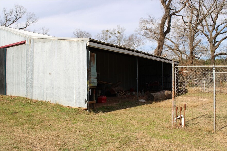 More Photos Of 2801 TX-11, Pittsburg Land For Sale