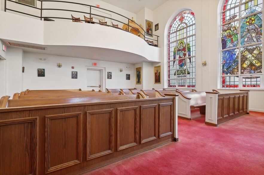 More Photos Of 3 Lehman Ter, Yonkers Congregate Senior Housing For Sale