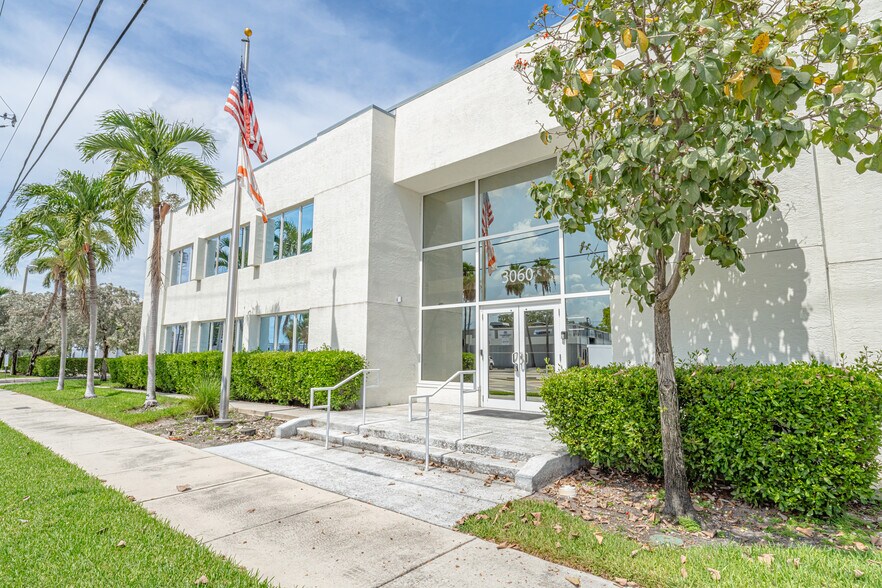 More Photos Of 3000-3004 SW 2nd Ave, Fort Lauderdale Unknown For Lease
