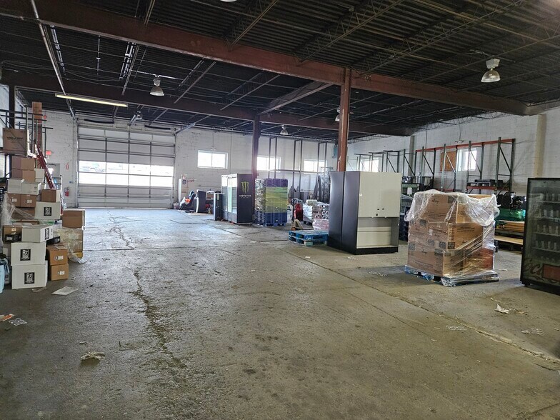 More Photos Of 1256 W Sharon Rd, Cincinnati Warehouse For Sale