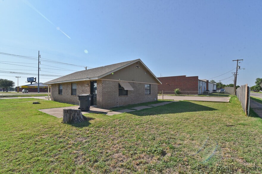 More Photos Of 4500 Kemp Blvd, Wichita Falls General Retail For Sale