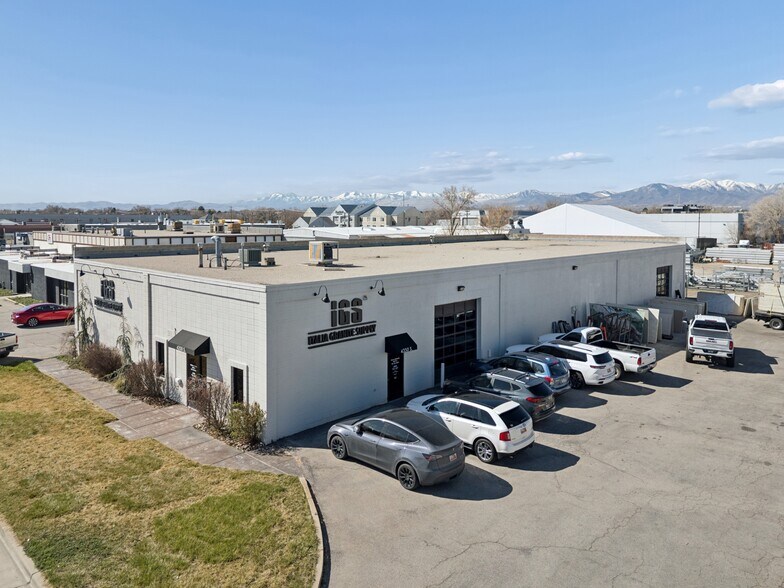 More Photos Of TBD 500 W, Murray Showroom For Sale