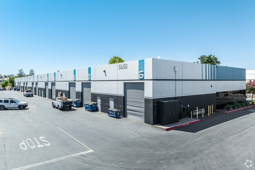 Primary Photo Of 5650 Imhoff Dr, Concord Warehouse For Lease