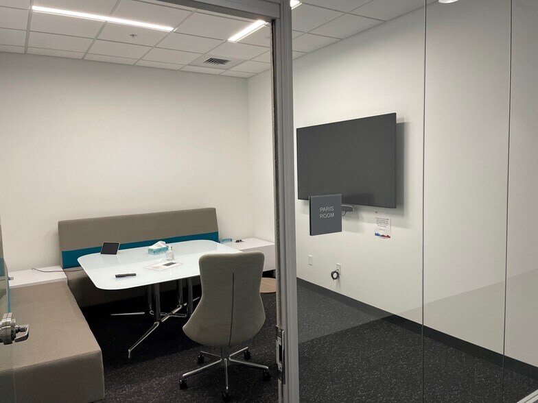 More Photos Of 50 Executive Pky, Hudson Office For Lease