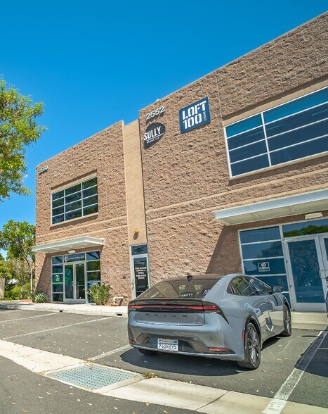 More Photos Of 2550-2556 Gateway Rd, Carlsbad Office For Lease