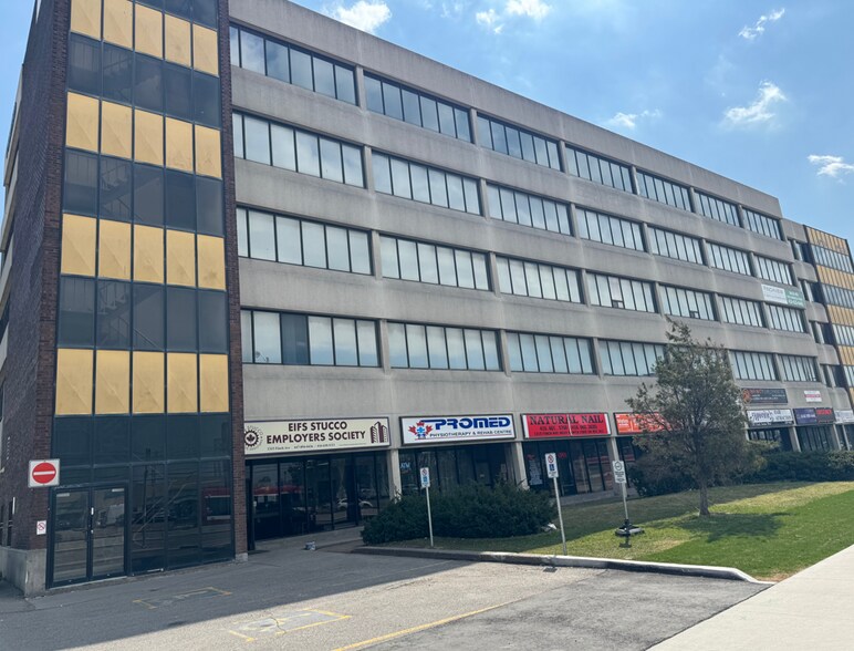 More Photos Of 1315 Finch Ave W, Toronto Medical For Lease